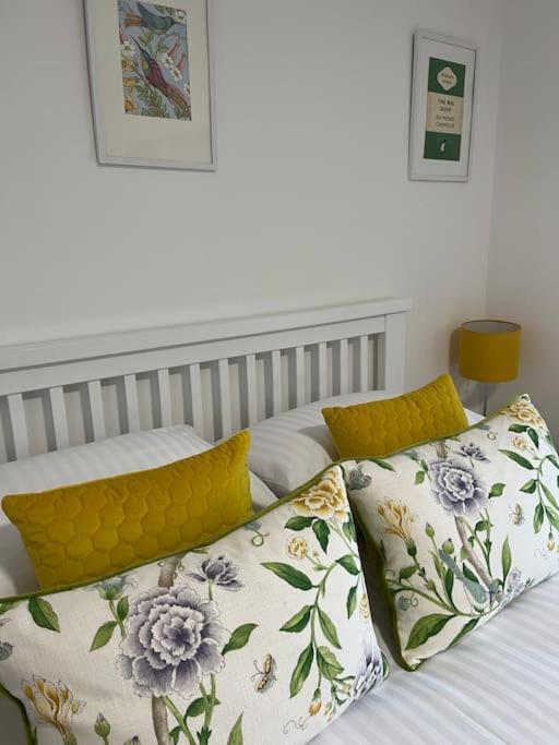 No5 At 53 - 2 Bed Apartment In Leek, Staffs Peak District Extérieur photo